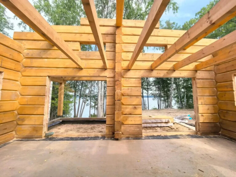 Проект бани из лафета с дизайнерской крышей